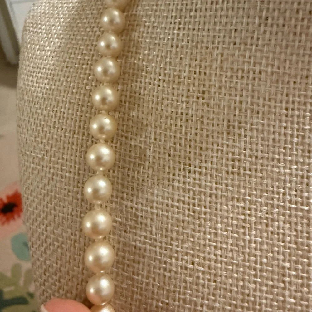 Elegant Cream‎ Pearl Necklace